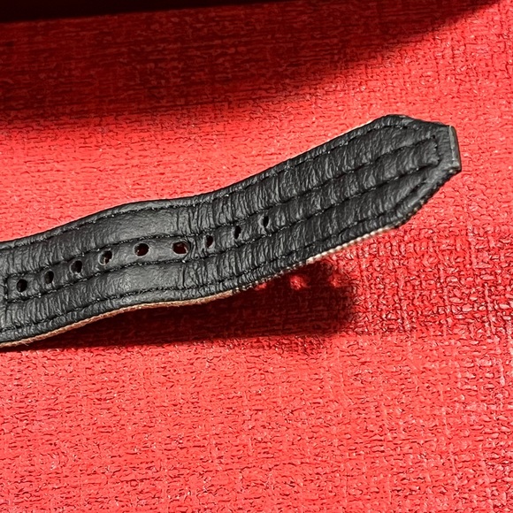 BURBERRY PRE-LOVED AUTHENTIC NOVA SIGNATURE DESIGN CHRONOGRAPH WATCH - Picture 14 of 17